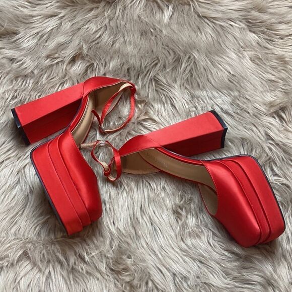AMIUWEN Red Block Chunk Ankle Strap Platform Heels-closed toe sandal - Picture 8 of 9